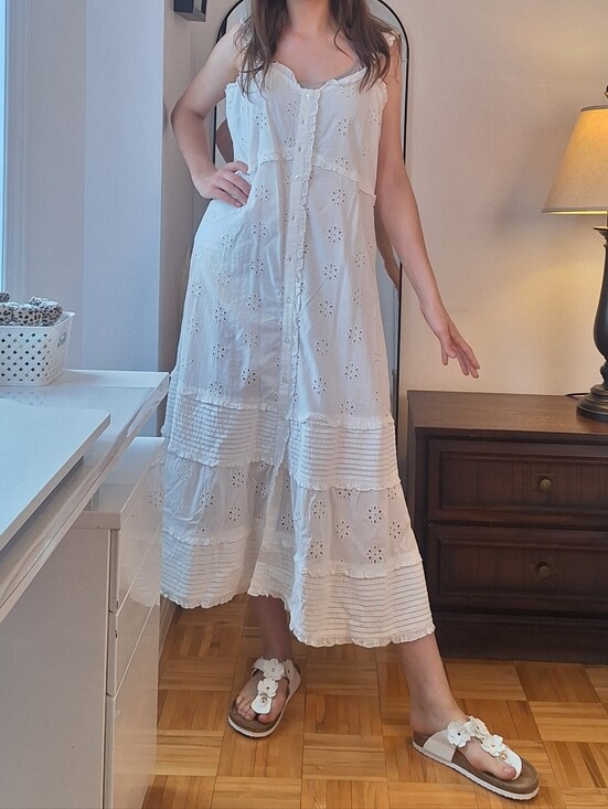 GAP Dresses & Skirts - GAP Beautiful White Eyelet Summer Dress